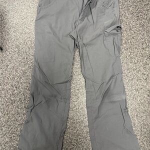Duluth Trading Co Women's Gray Cargo Pants